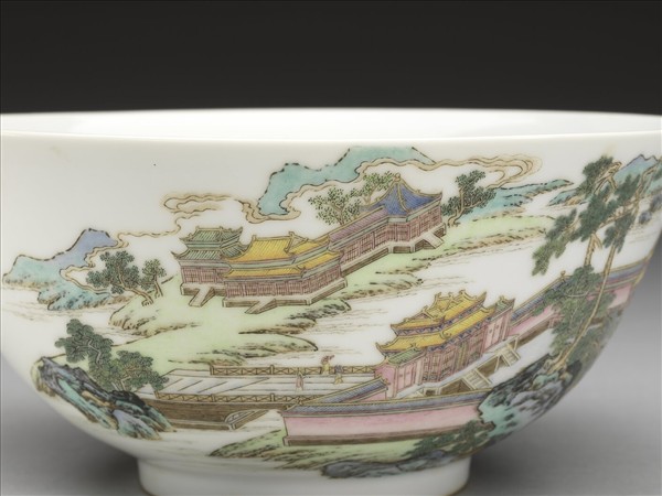 琺瑯彩山水樓閣圖碗