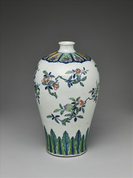 鬥彩花果紋梅瓶