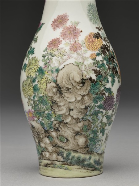 琺瑯彩菊花圖橄欖瓶