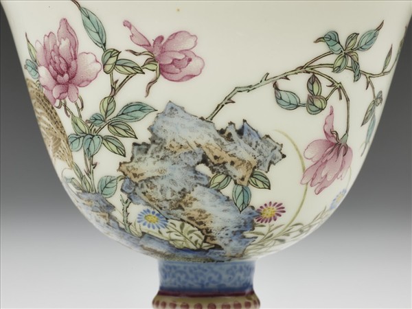 琺瑯彩月季雙安高足杯