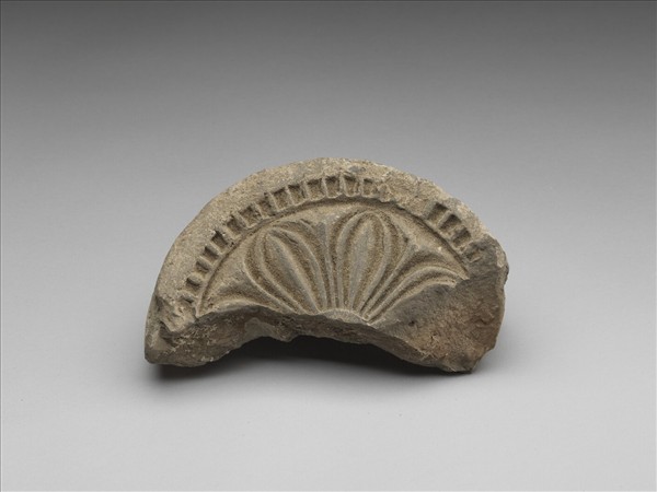 花卉紋瓦當殘片