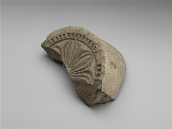 花卉紋瓦當殘片