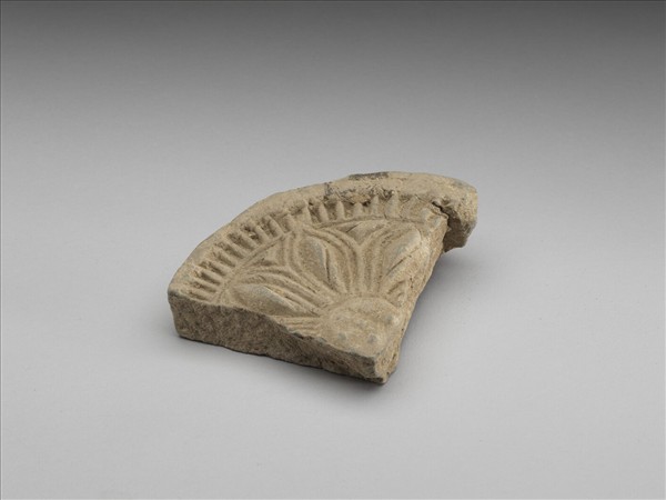 花卉紋瓦當殘片