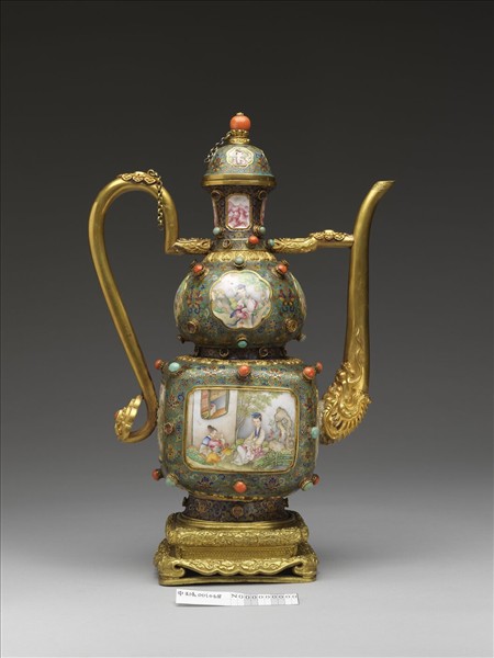 掐絲琺瑯嵌畫琺瑯仕女執壺