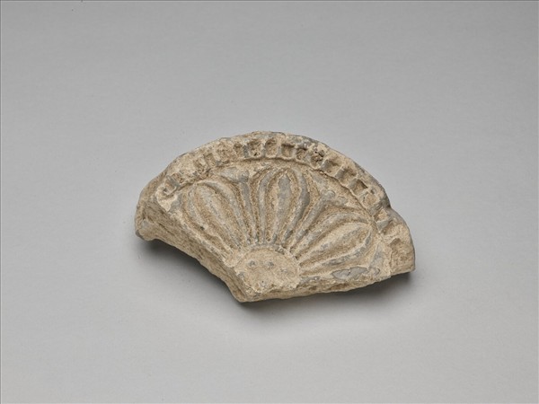 花卉紋瓦當殘片