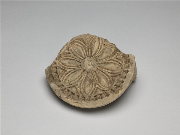 花卉紋瓦當殘片