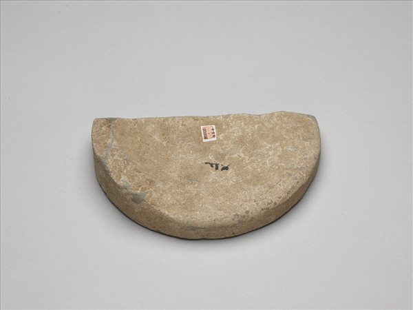 花卉紋瓦當殘片