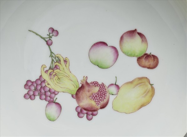 琺瑯彩黃錦地瓜果碟