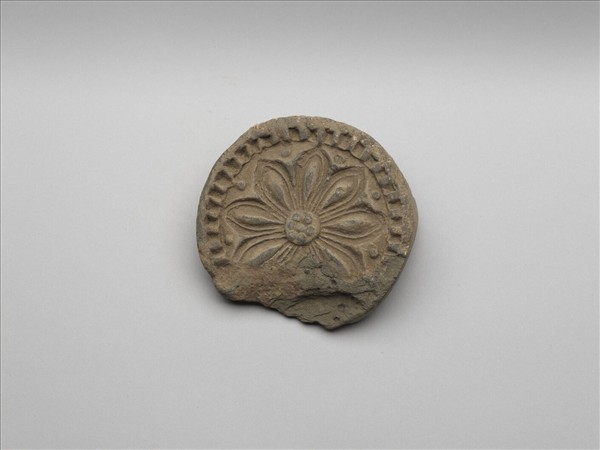 花卉紋瓦當殘片