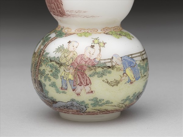 玻璃胎畫琺瑯嬰戲葫蘆瓶