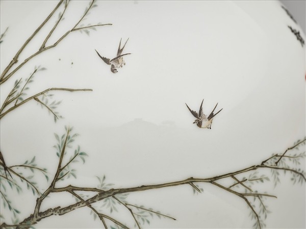 琺瑯彩農耕圖瓶