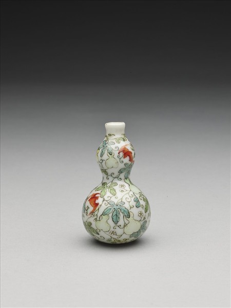 粉彩蝙蝠紋葫蘆瓶