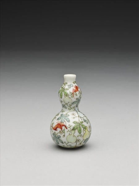 粉彩蝙蝠紋葫蘆瓶