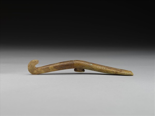 骨嵌綠松石龍紋帶鉤