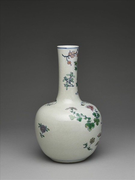 鬥彩花卉紋長頸瓶