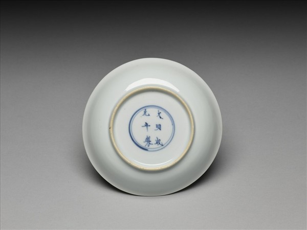 白瓷碟
