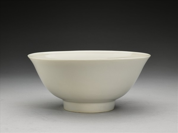甜白釉碗