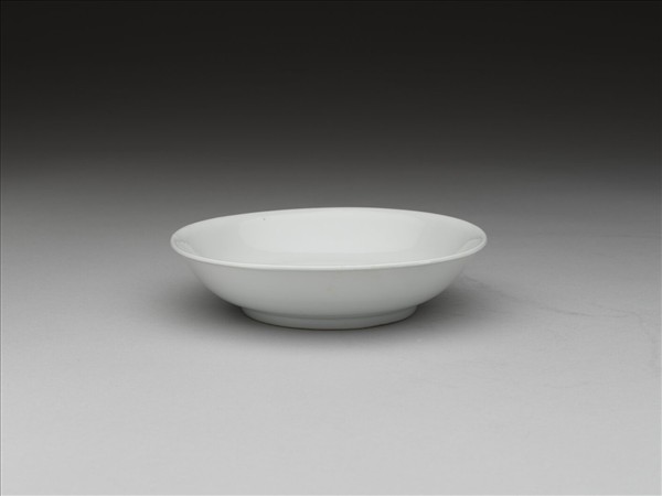 白瓷碟