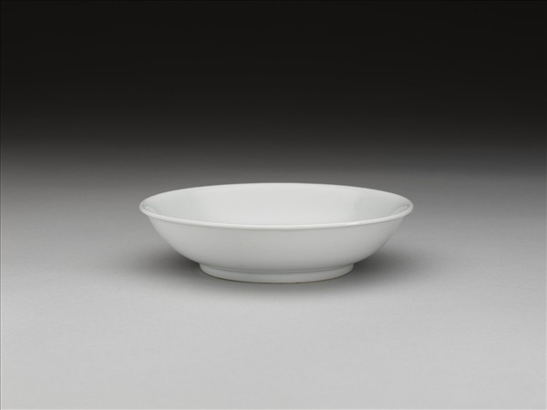 白瓷碟