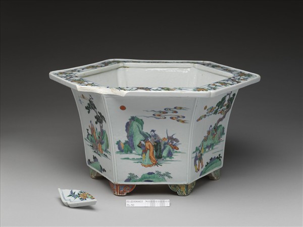 五彩山水人物圖六方花盆