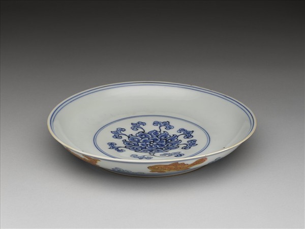 青花加彩魚紋盤