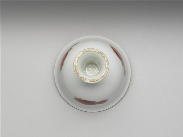 釉裡紅三魚紋高足盅