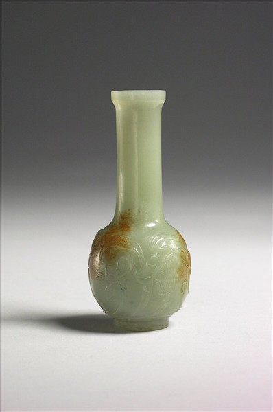 玉荷花紋瓶