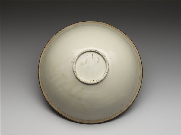 定窯 白瓷劃花蓮鳧紋碗