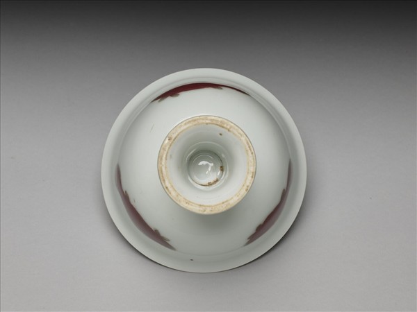 釉裡紅三魚紋高足碗