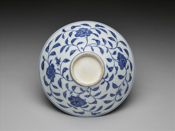 青花月季花紋碗