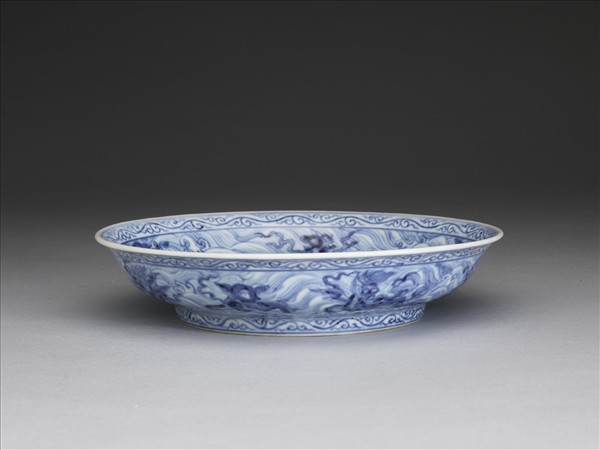 青花波濤海獸紋盤