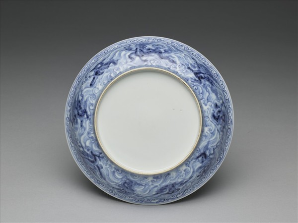 青花波濤海獸紋盤