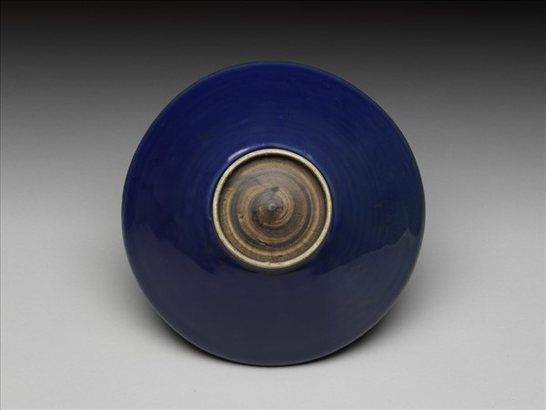 霽青釉雙龍戲珠紋碗