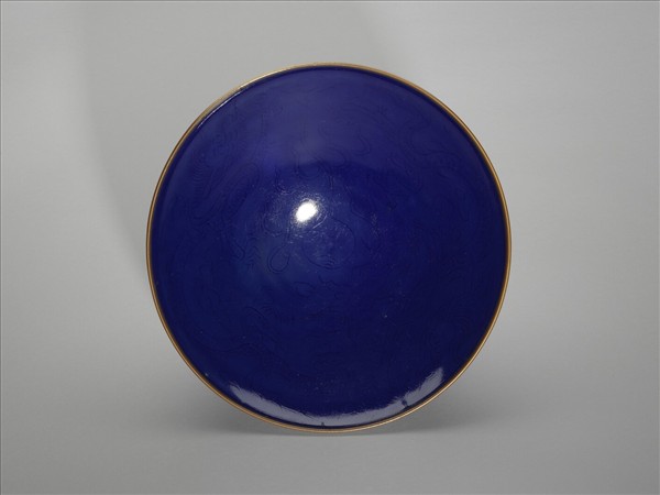 霽青釉雙龍戲珠紋碗