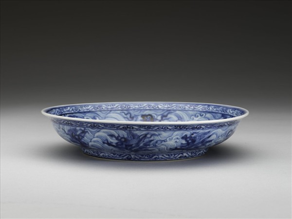 青花波濤海獸紋盤