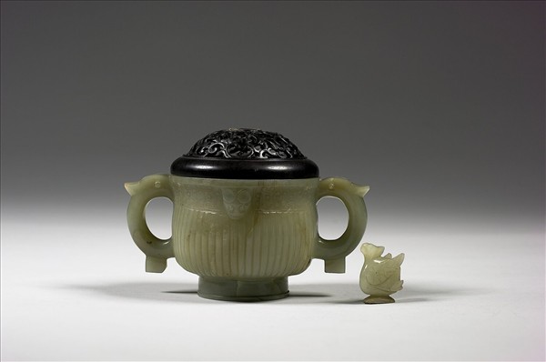 玉直棱紋簋形爐