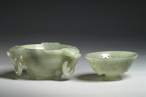 玉三耳活環獸面爐