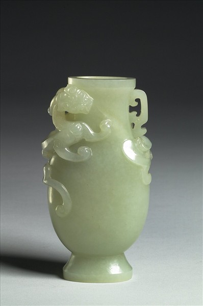 玉螭紋瓶