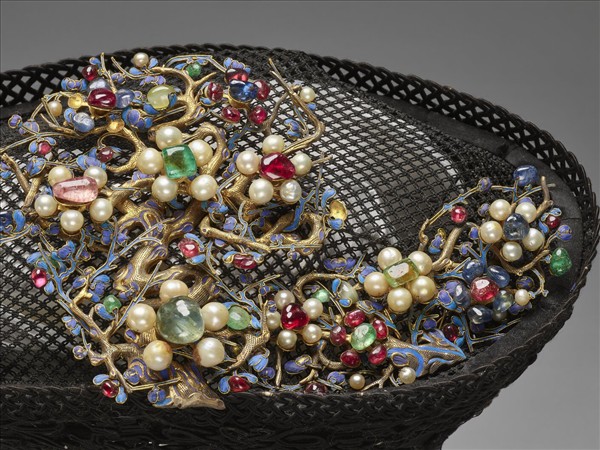 嵌珠寶翠玉花卉鈿子