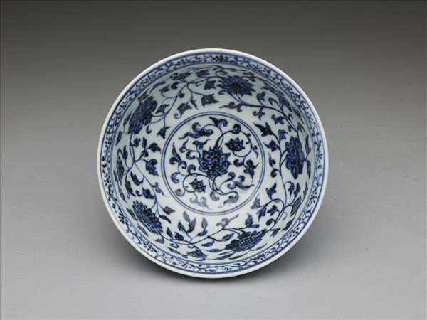 青花四季花卉紋碗