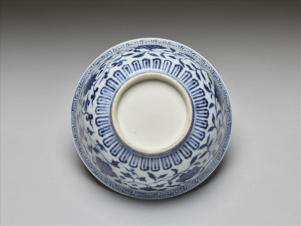 青花四季花卉紋碗