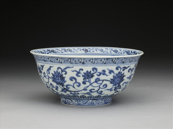 青花四季花卉紋碗