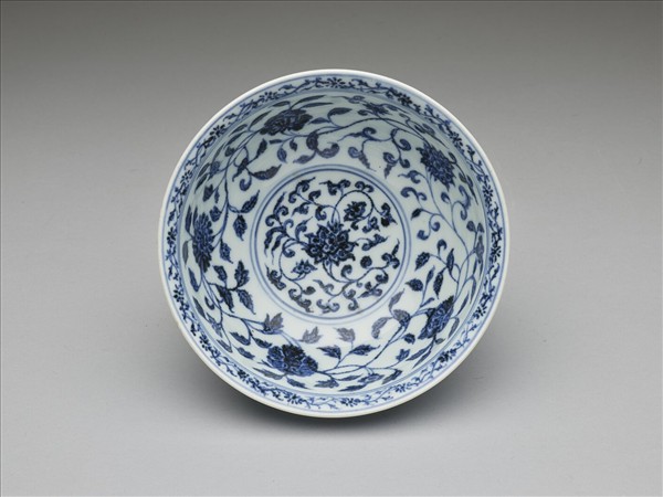 青花四季花卉紋碗