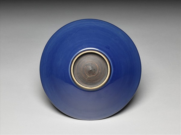 霽青釉雙龍戲珠紋碗