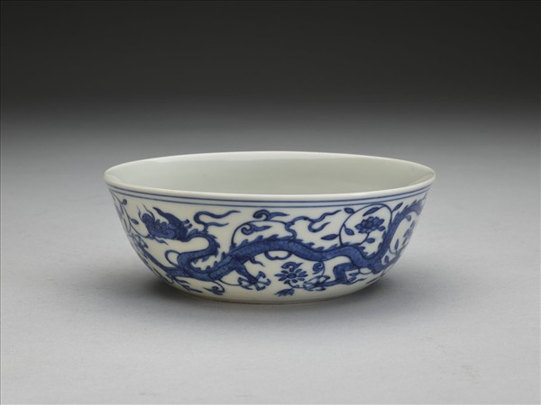 青花龍鳳紋碗