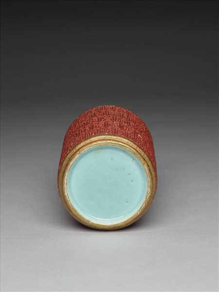 瓷胎仿剔紅百壽瓶