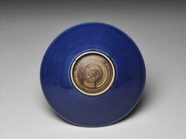 霽青釉雙龍戲珠紋碗