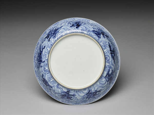 青花波濤海獸紋盤