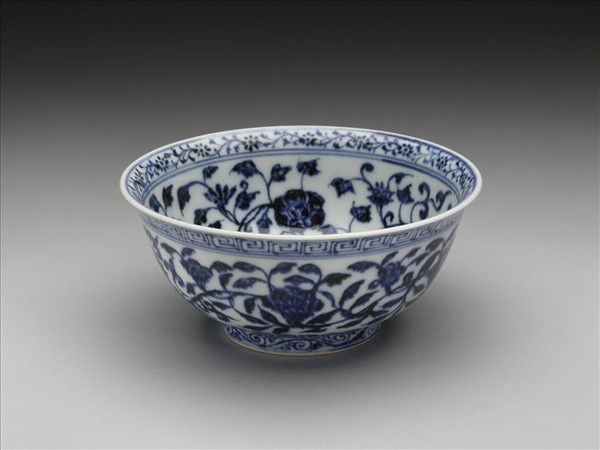 青花四季花卉紋碗