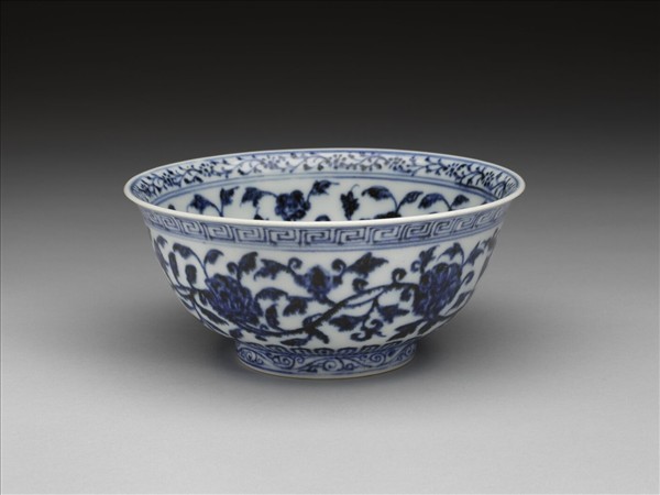 青花四季花卉紋碗
